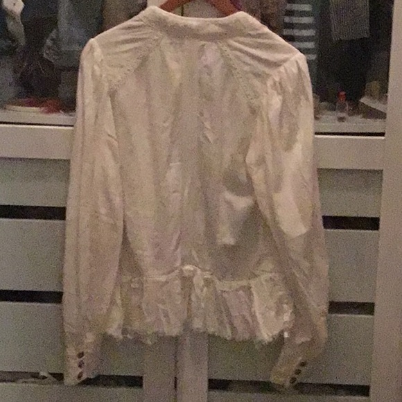 Cream jacket, size M, eyelet buttons - Picture 2 of 3